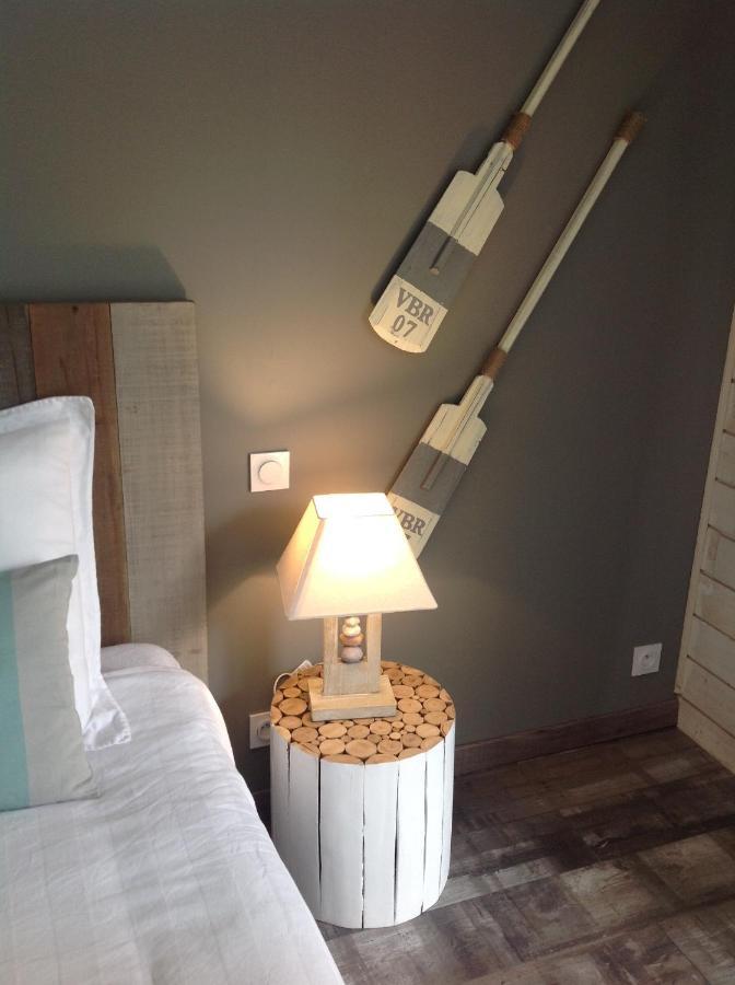 Les Rives Du Bassin Bed & Breakfast Льо Теш Екстериор снимка